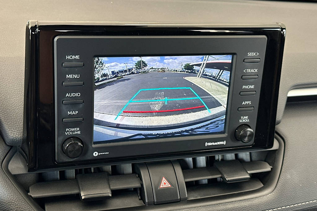 Thumbnail: 2022 Toyota RAV4 - 25