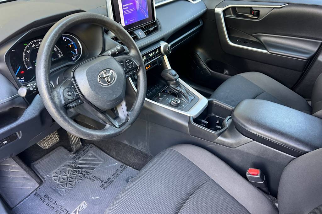 Thumbnail: 2023 Toyota RAV4 - 9