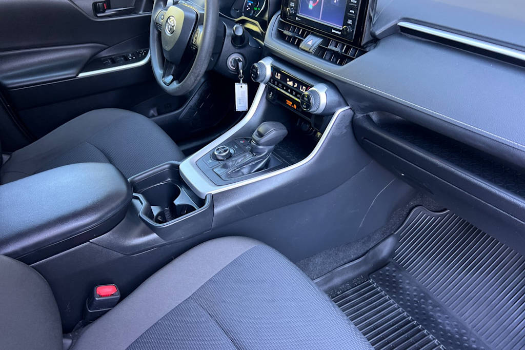 Thumbnail: 2021 Toyota RAV4 - 12