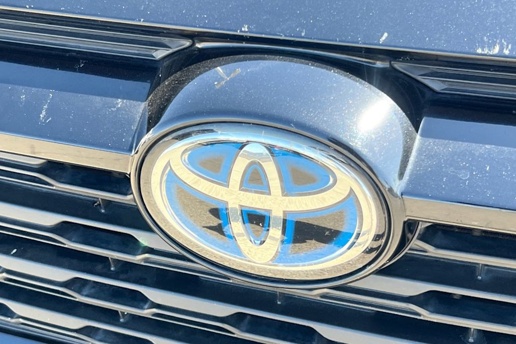 Thumbnail: 2023 Toyota RAV4 - 5
