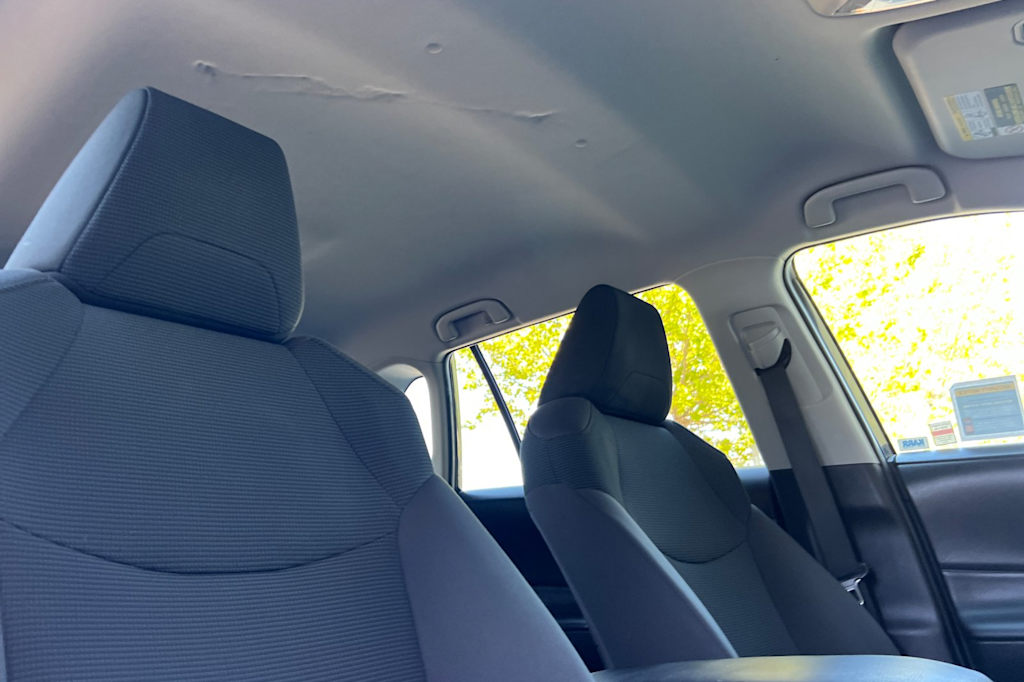 Thumbnail: 2021 Toyota RAV4 - 9