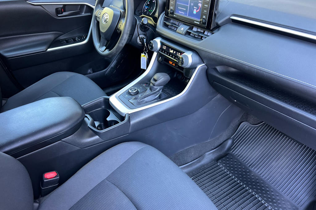 Thumbnail: 2021 Toyota RAV4 - 12