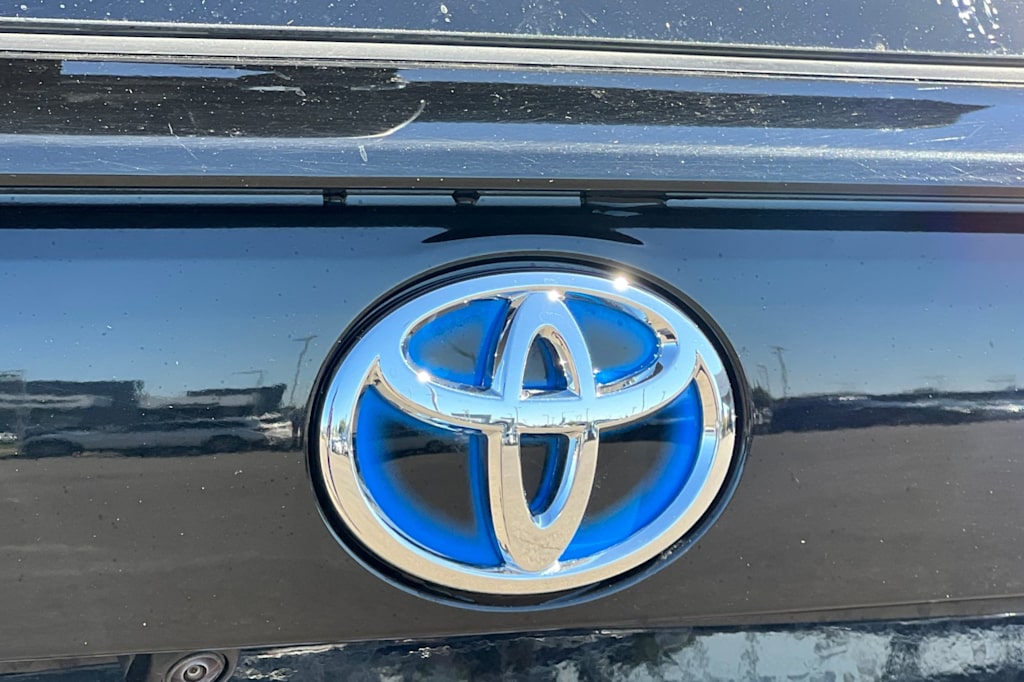 Thumbnail: 2023 Toyota RAV4 - 7