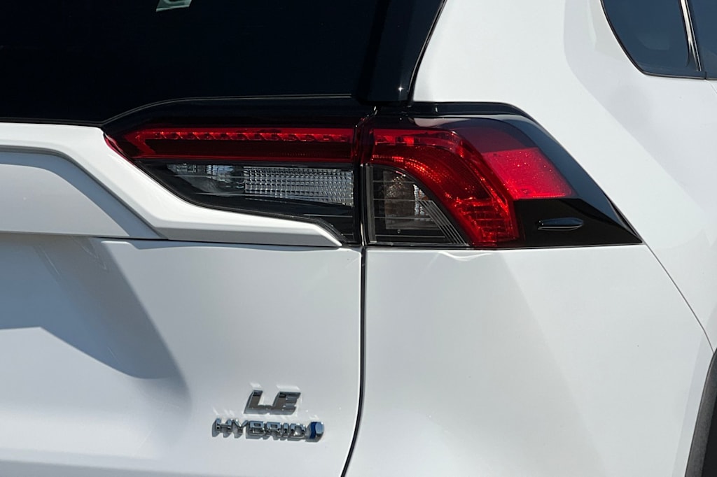 Thumbnail: 2023 Toyota RAV4 - 32