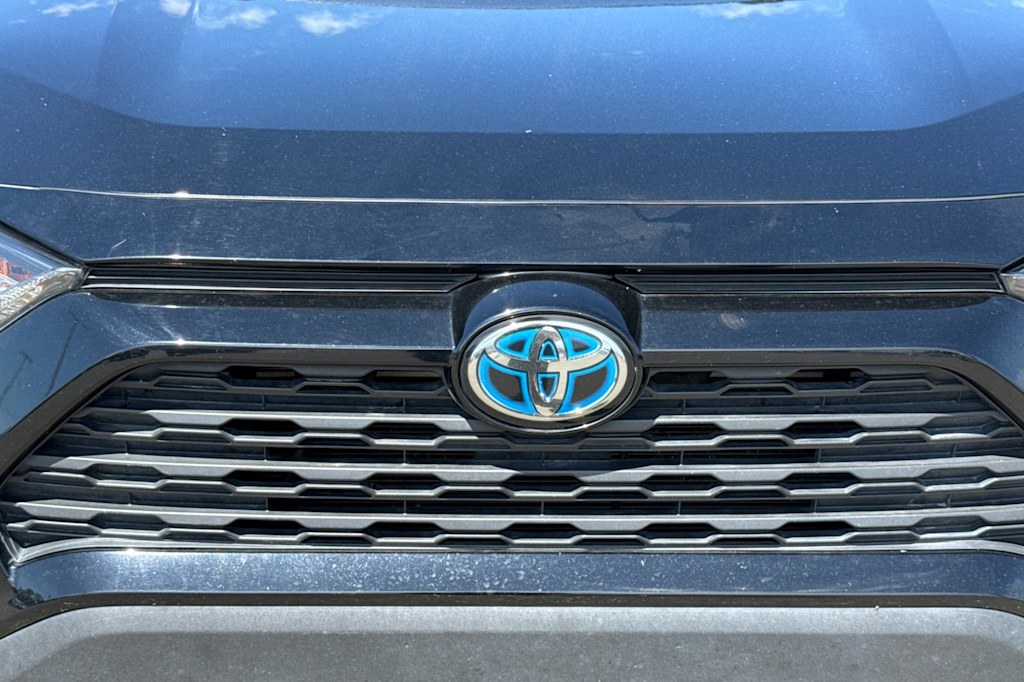 Thumbnail: 2022 Toyota RAV4 - 14