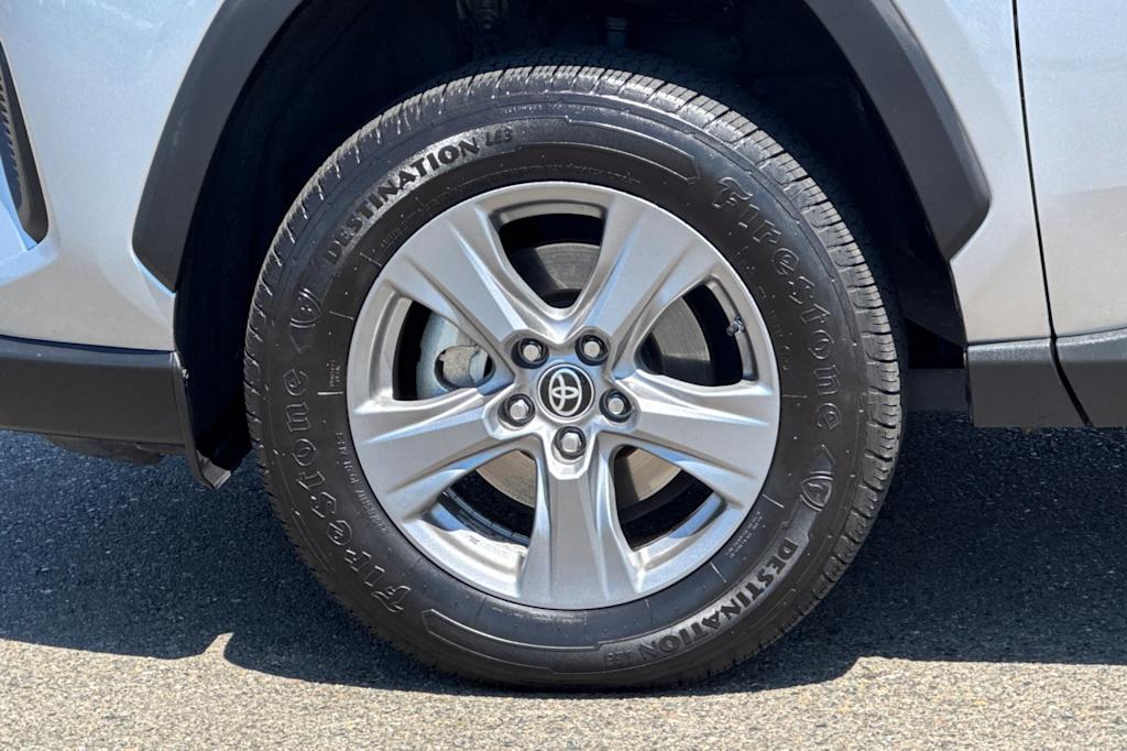 Thumbnail: 2023 Toyota RAV4 - 8