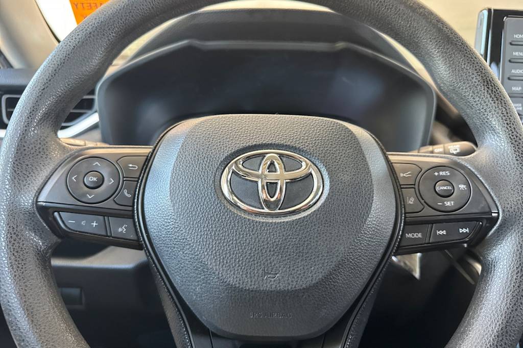 Thumbnail: 2021 Toyota RAV4 - 29