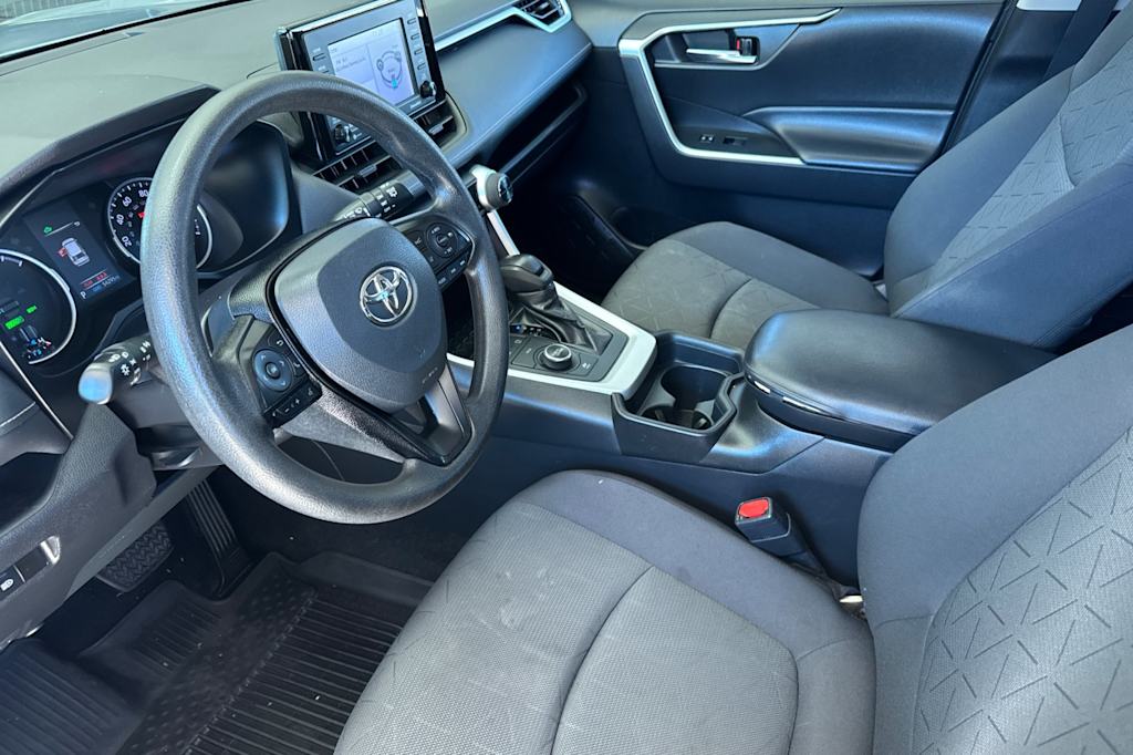 Thumbnail: 2021 Toyota RAV4 - 10