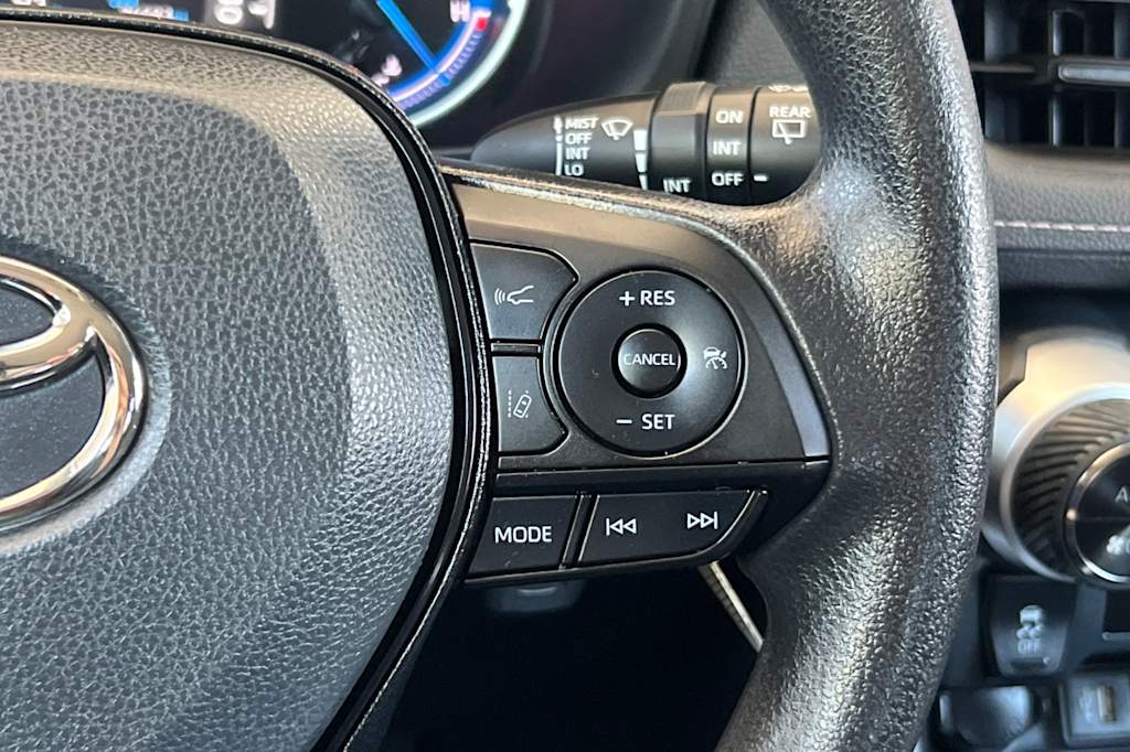 Thumbnail: 2023 Toyota RAV4 - 31