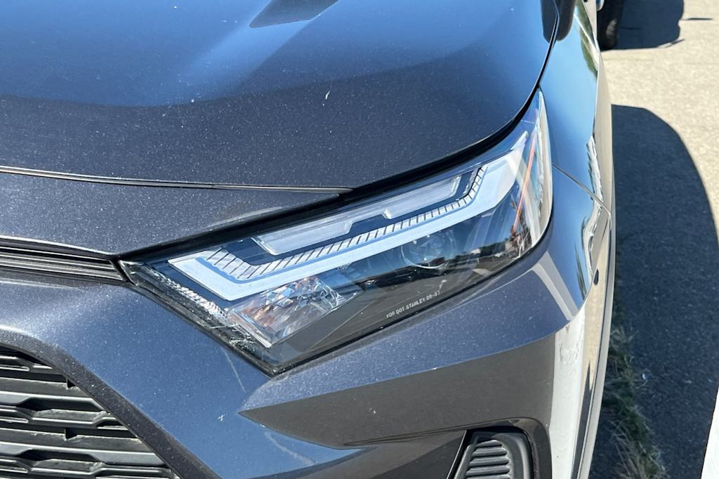 Thumbnail: 2024 Toyota RAV4 - 15