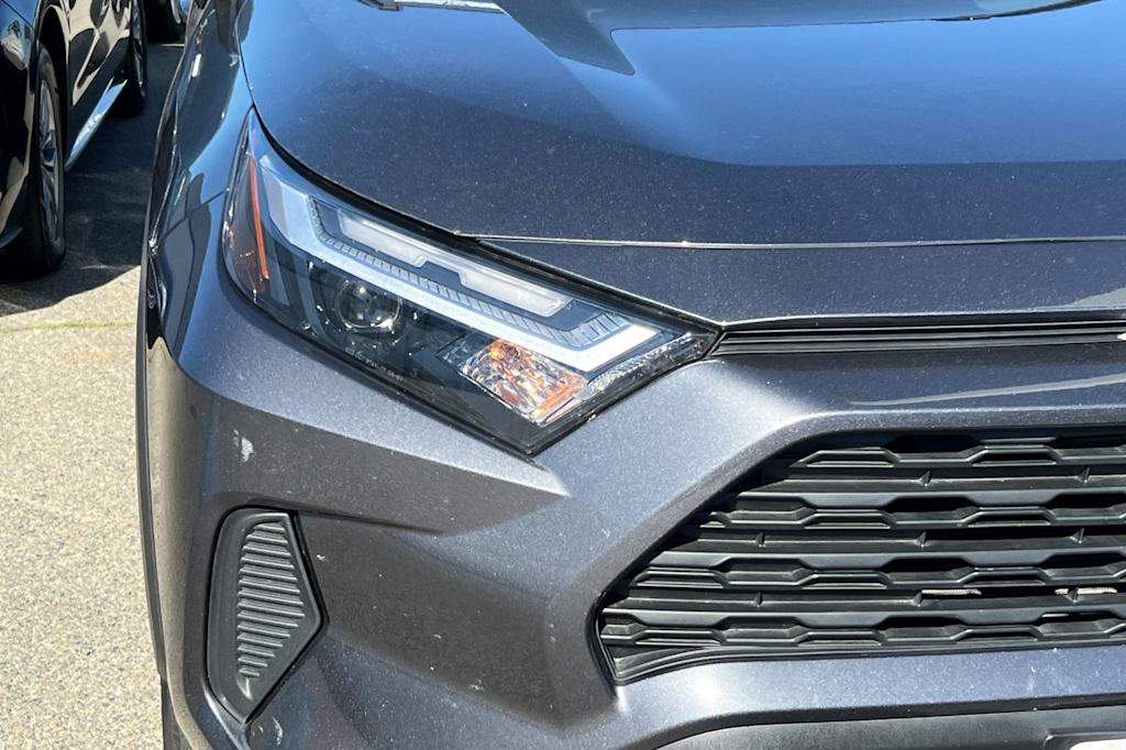 Thumbnail: 2024 Toyota RAV4 - 17