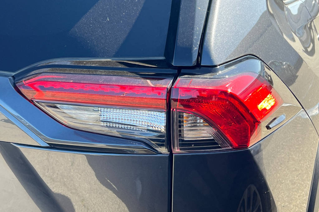 Thumbnail: 2024 Toyota RAV4 - 20