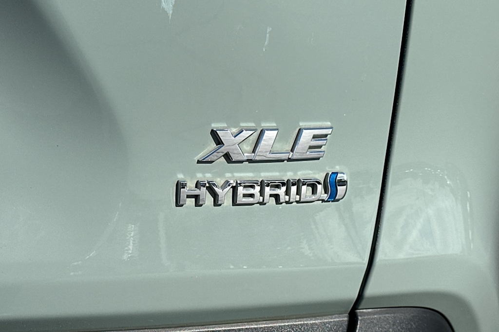 Thumbnail: 2023 Toyota RAV4 - 7