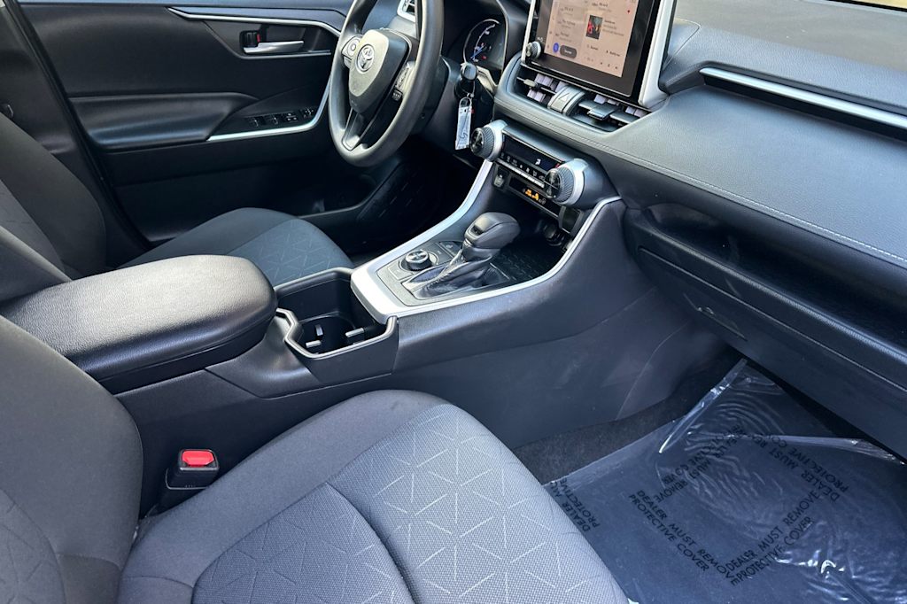 Thumbnail: 2023 Toyota RAV4 - 12