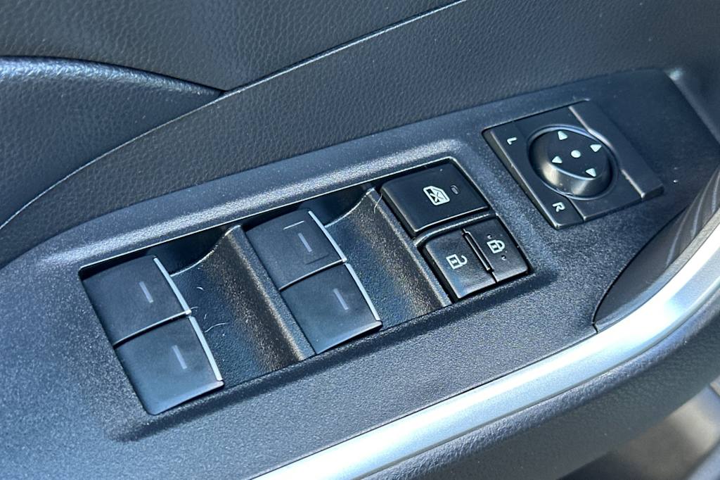 Thumbnail: 2023 Toyota RAV4 - 22