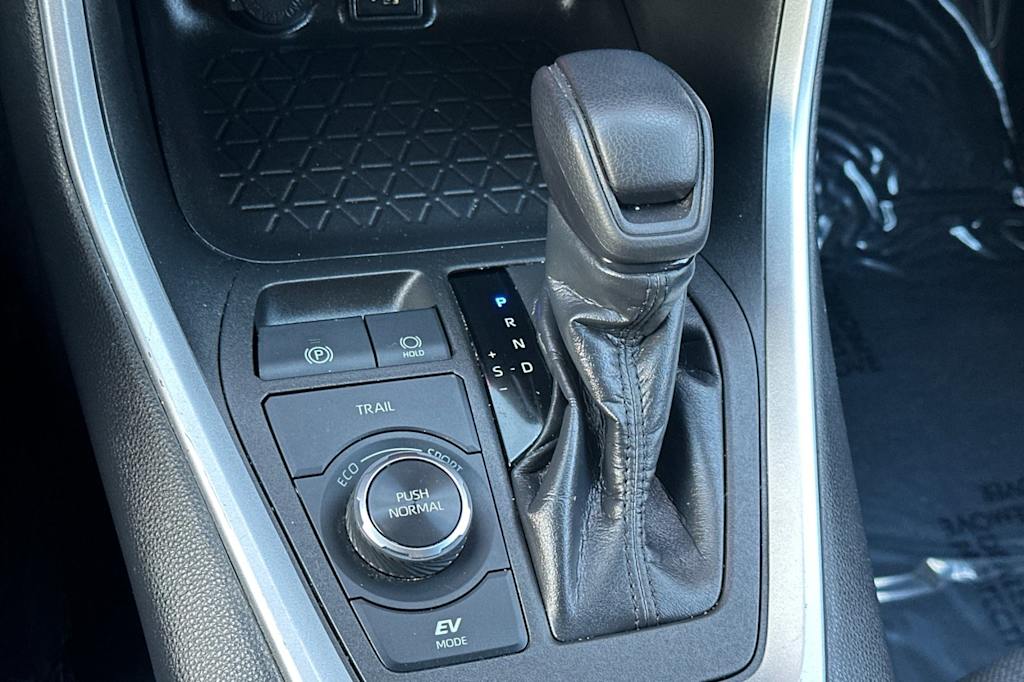 Thumbnail: 2023 Toyota RAV4 - 14