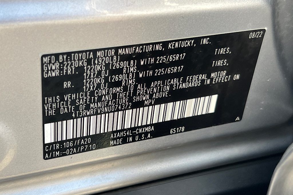 Thumbnail: 2022 Toyota RAV4 - 16
