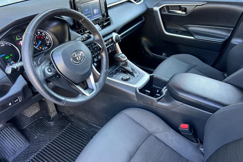 Thumbnail: 2022 Toyota RAV4 - 9