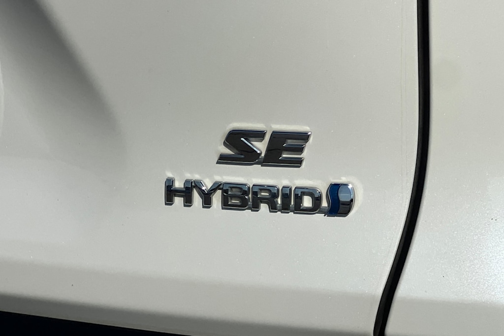 Thumbnail: 2022 Toyota RAV4 - 7