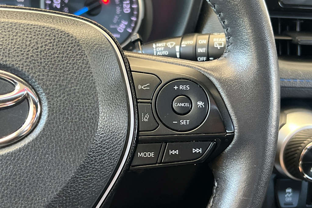 Thumbnail: 2022 Toyota RAV4 - 31