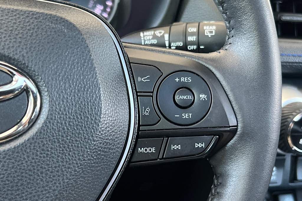 Thumbnail: 2022 Toyota RAV4 - 30