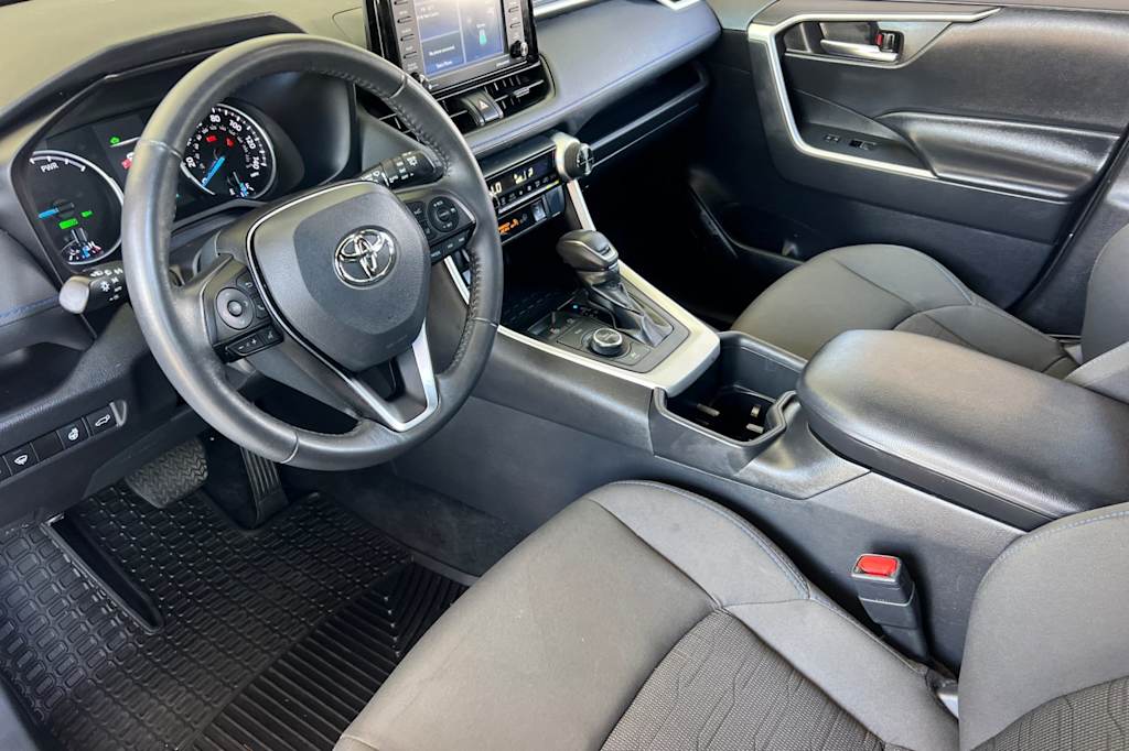 Thumbnail: 2022 Toyota RAV4 - 9
