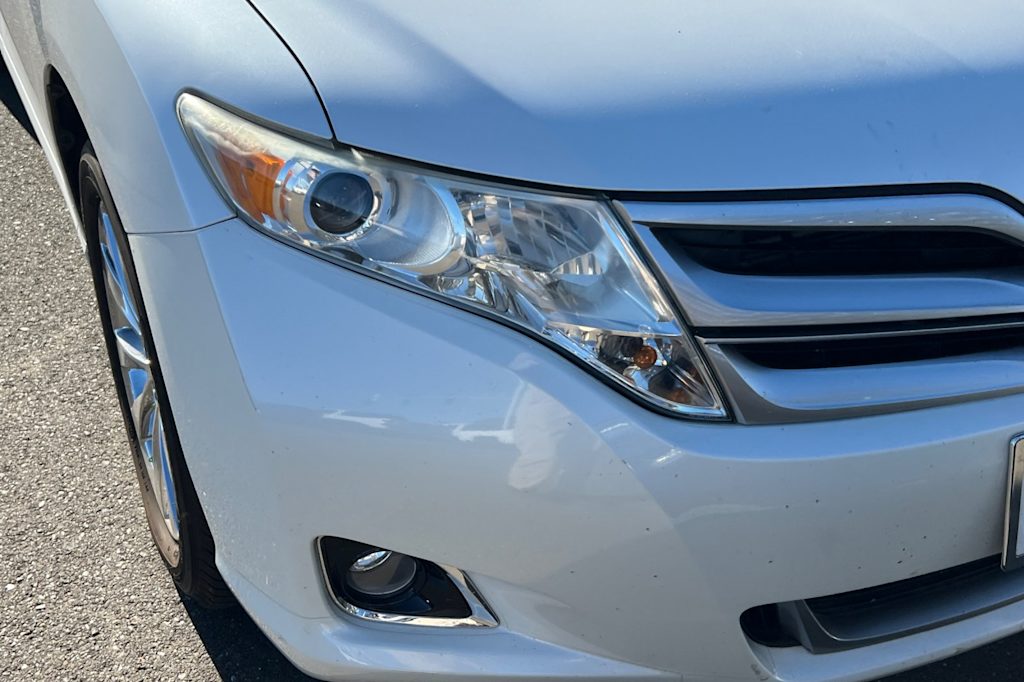 Thumbnail: 2013 Toyota Venza - 15