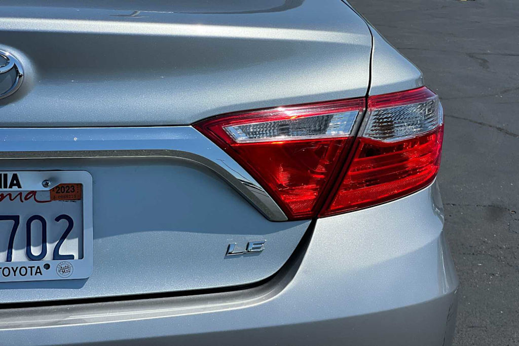Thumbnail: 2015 Toyota Camry - 29