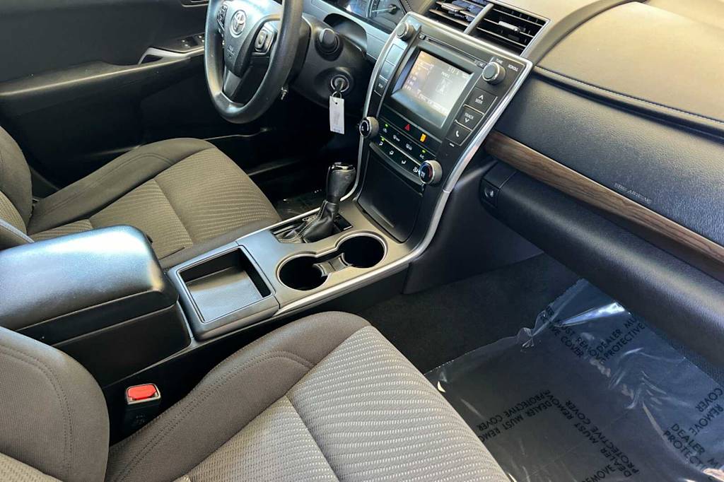 Thumbnail: 2015 Toyota Camry - 12