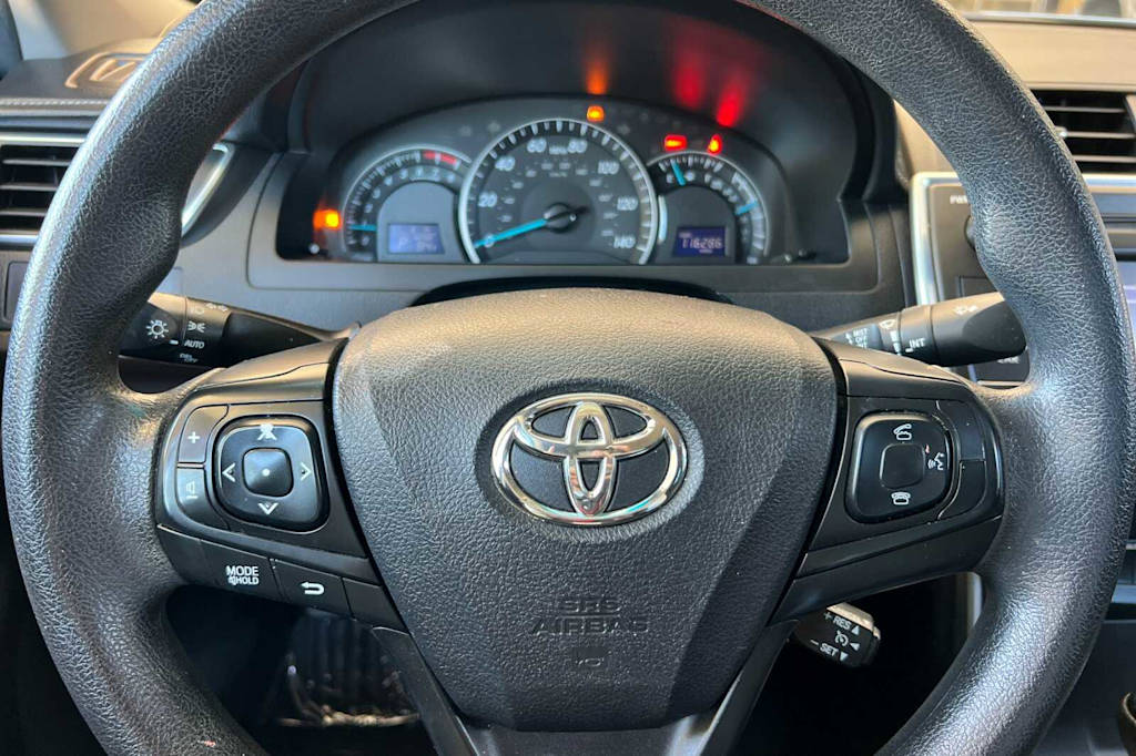 Thumbnail: 2015 Toyota Camry - 25