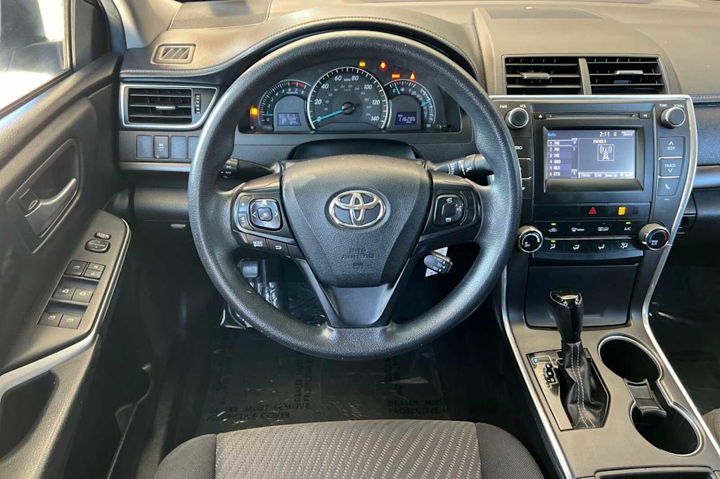Thumbnail: 2015 Toyota Camry - 11