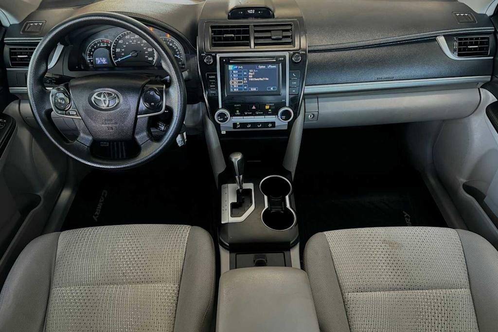 2014 Toyota Camry LE 2