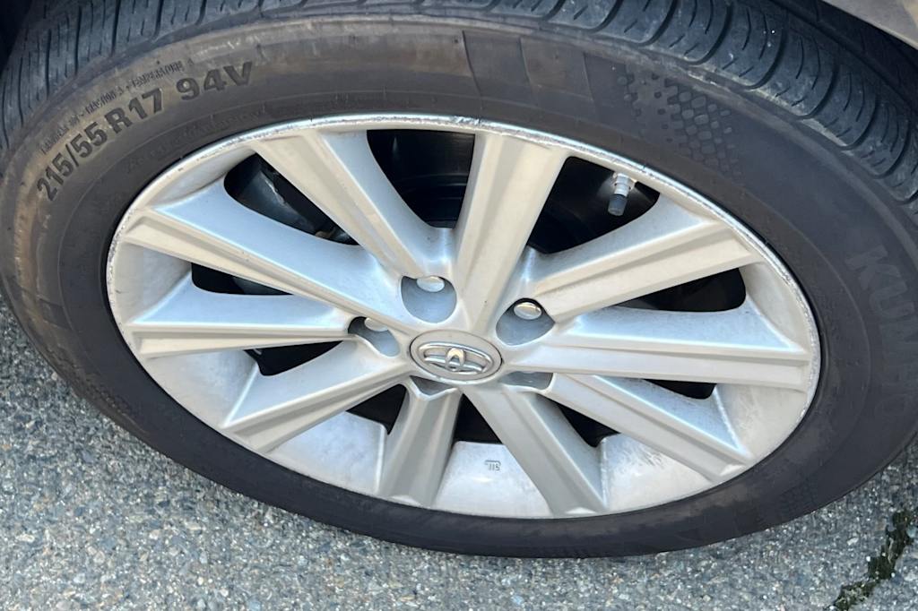 Thumbnail: 2013 Toyota Camry - 5