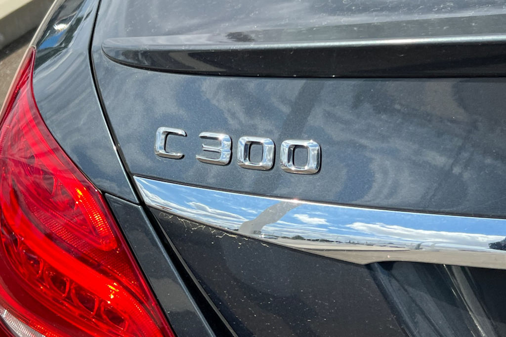 Thumbnail: 2016 Mercedes-Benz C-Class - 21
