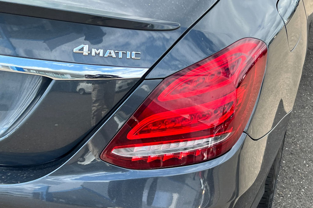 Thumbnail: 2016 Mercedes-Benz C-Class - 18