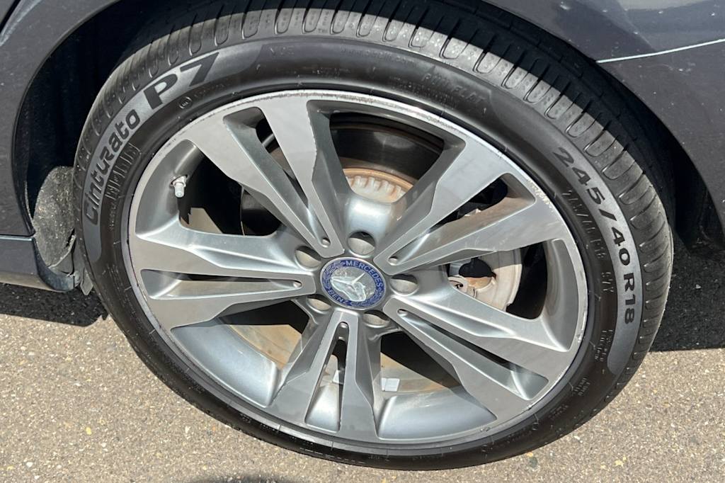 Thumbnail: 2016 Mercedes-Benz C-Class - 22