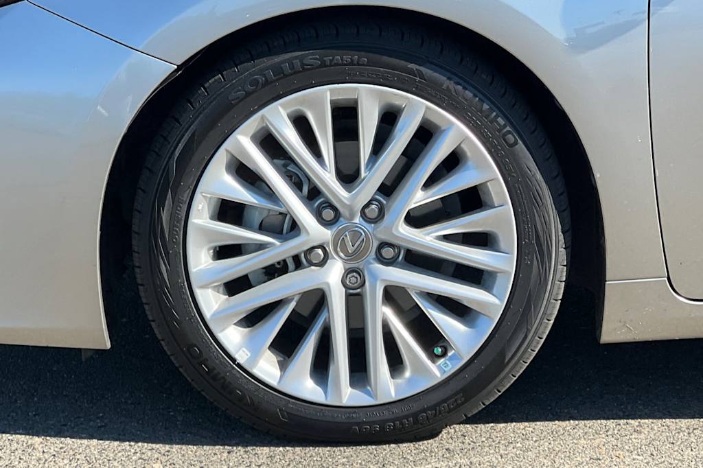 Thumbnail: 2018 Lexus ES - 7