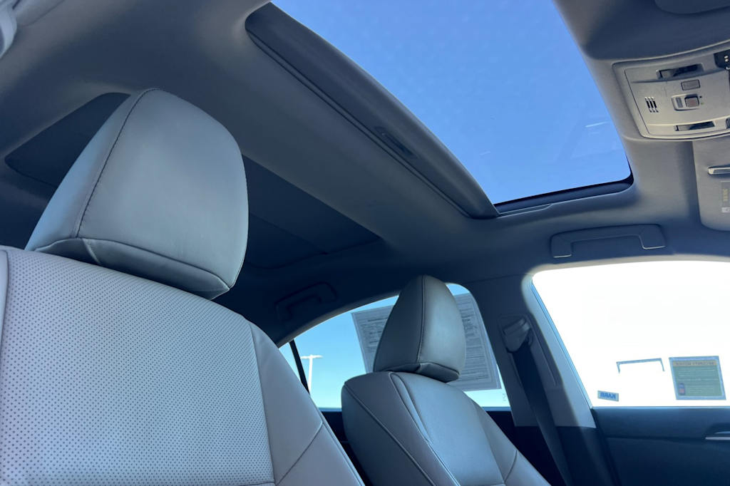 Thumbnail: 2018 Lexus ES - 22