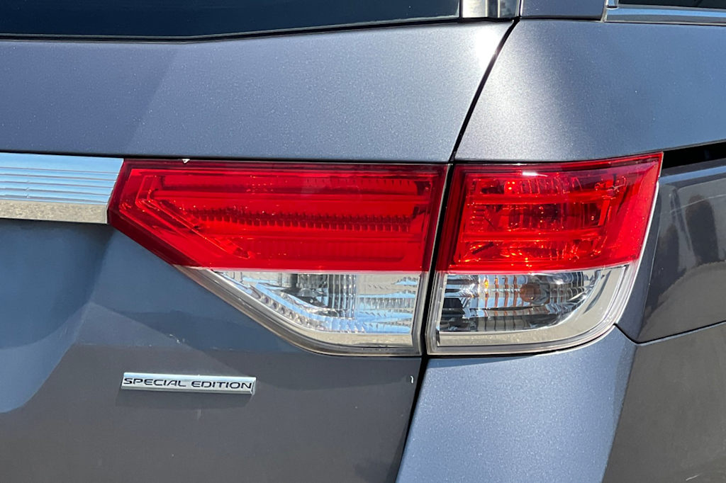 Thumbnail: 2016 Honda Odyssey - 34