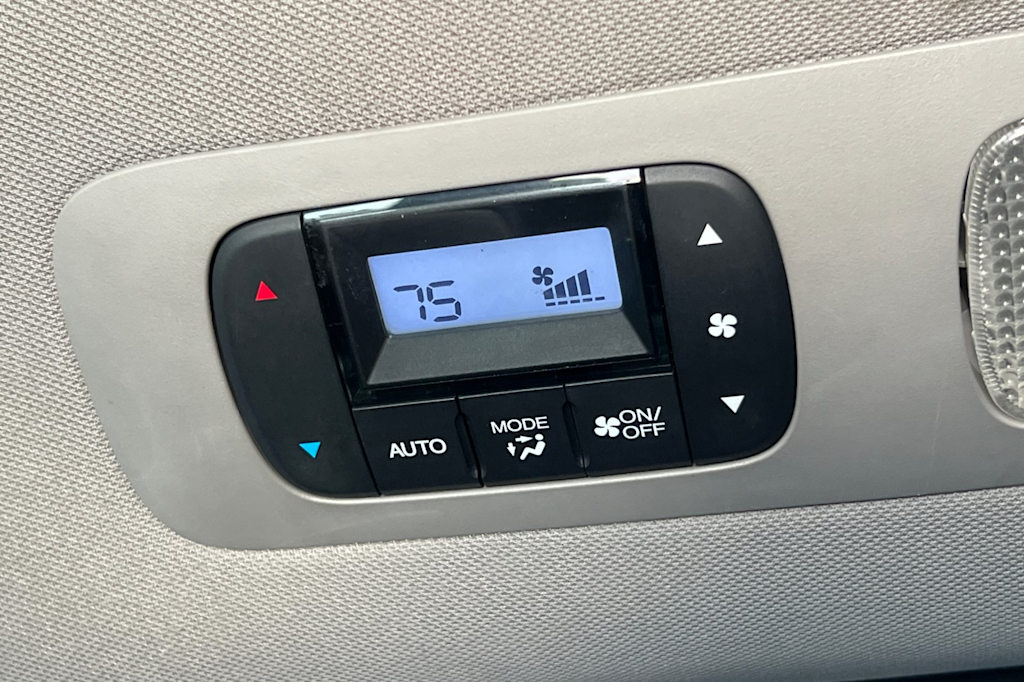 Thumbnail: 2016 Honda Odyssey - 13