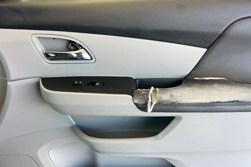 Thumbnail: 2016 Honda Odyssey - 25