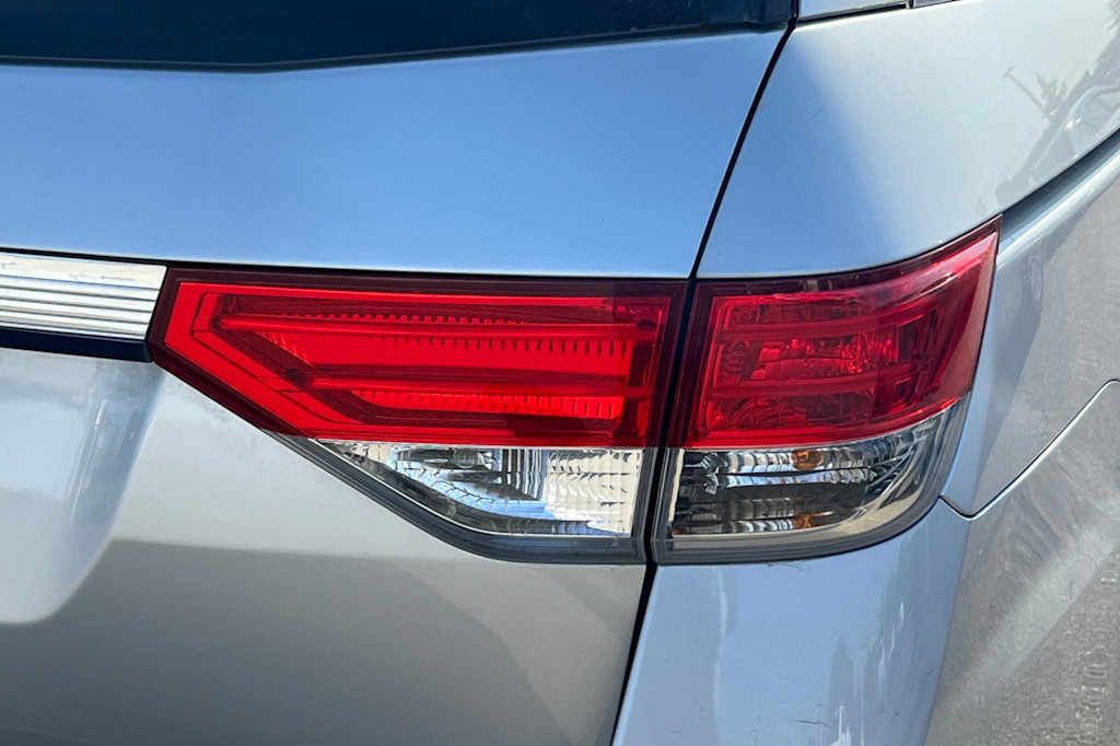Thumbnail: 2014 Honda Odyssey - 17