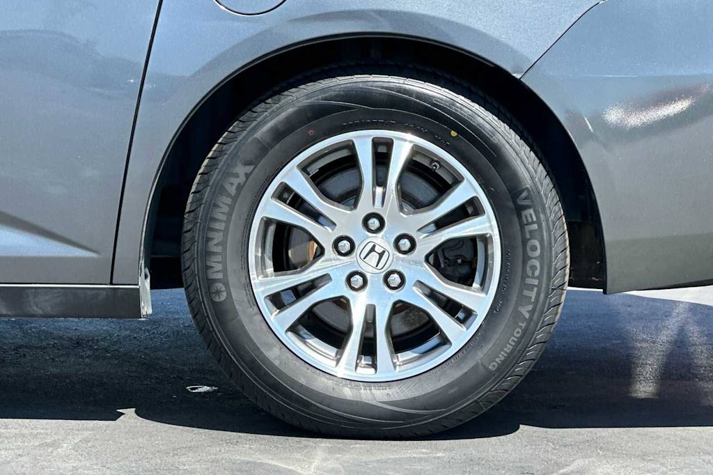 Thumbnail: 2013 Honda Odyssey - 8