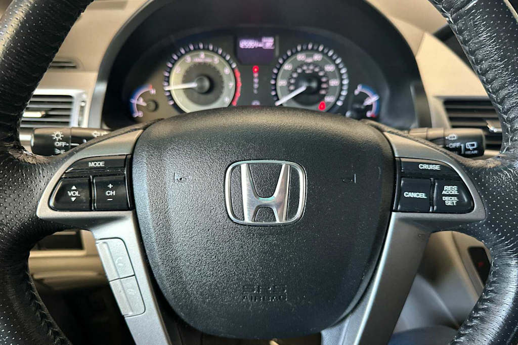 Thumbnail: 2013 Honda Odyssey - 29