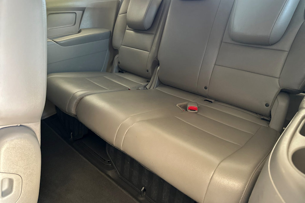 Thumbnail: 2013 Honda Odyssey - 24