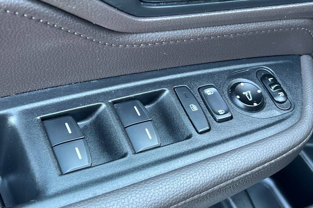 Thumbnail: 2020 Honda Odyssey - 21