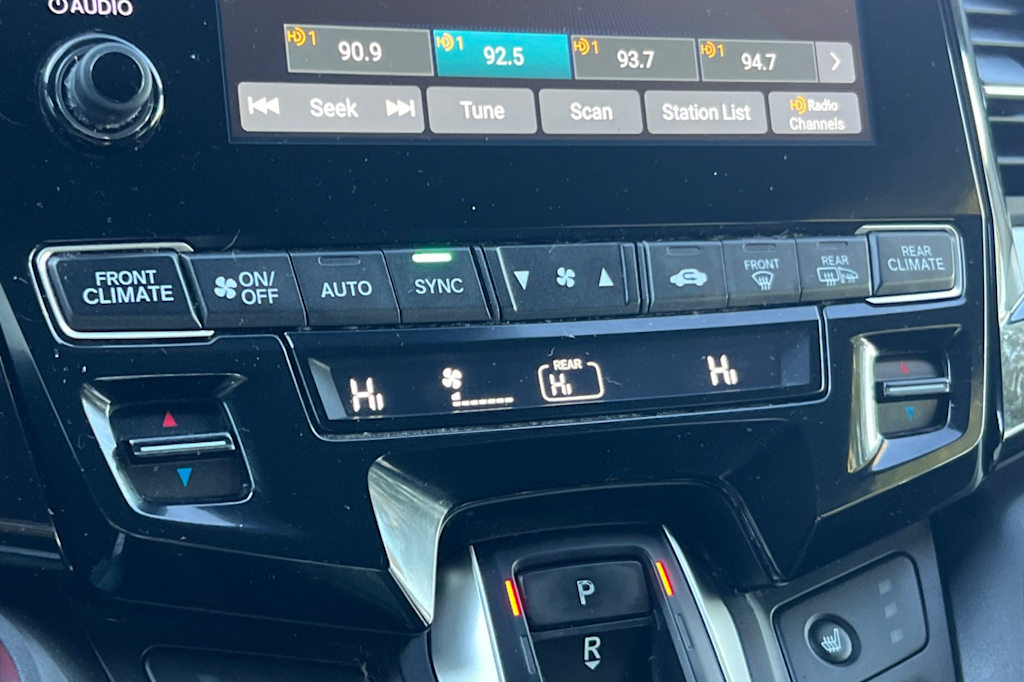 Thumbnail: 2018 Honda Odyssey - 25