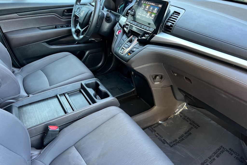 Thumbnail: 2018 Honda Odyssey - 11