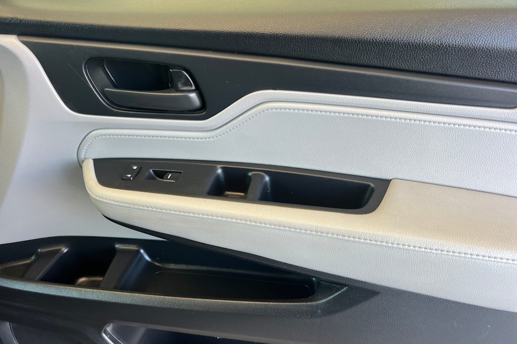 Thumbnail: 2020 Honda Odyssey - 24