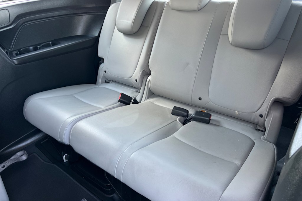 Thumbnail: 2020 Honda Odyssey - 21